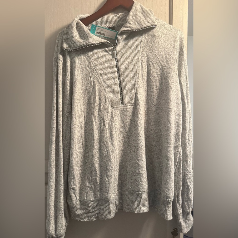 Women's Light Gray Cowl-Neck Pullover Sweater